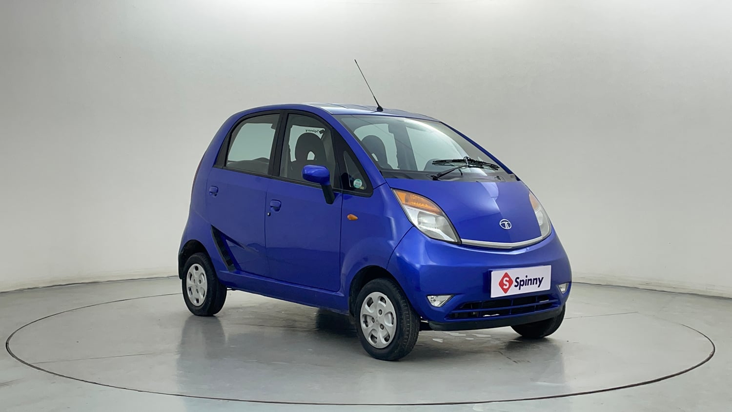 Used 2014 Tata Nano Twist XT Petrol Manual exterior RIGHT FRONT CORNER VIEW