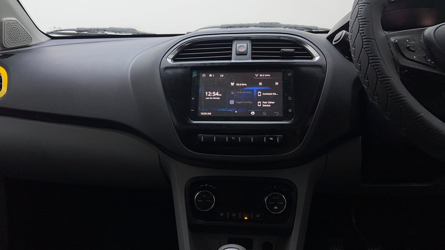 Used 2020 Tata Tiago XZ Plus Petrol Manual interior MUSIC SYSTEM & AC CONTROL VIEW