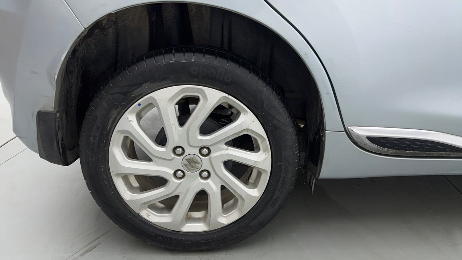 Used 2024 Maruti Suzuki Baleno Zeta MT Petrol Manual tyres RIGHT REAR TYRE RIM VIEW