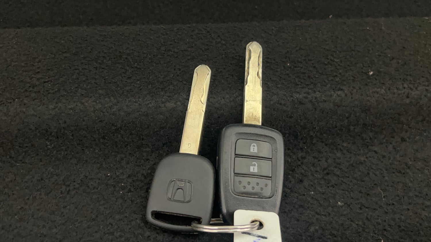 Used 2019 Honda WR-V VX MT Petrol Petrol Manual extra CAR KEY VIEW