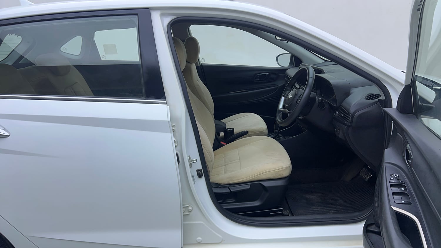Used 2021 Hyundai New i20 Asta (O) 1.0 Turbo DCT Petrol Automatic interior RIGHT SIDE FRONT DOOR CABIN VIEW