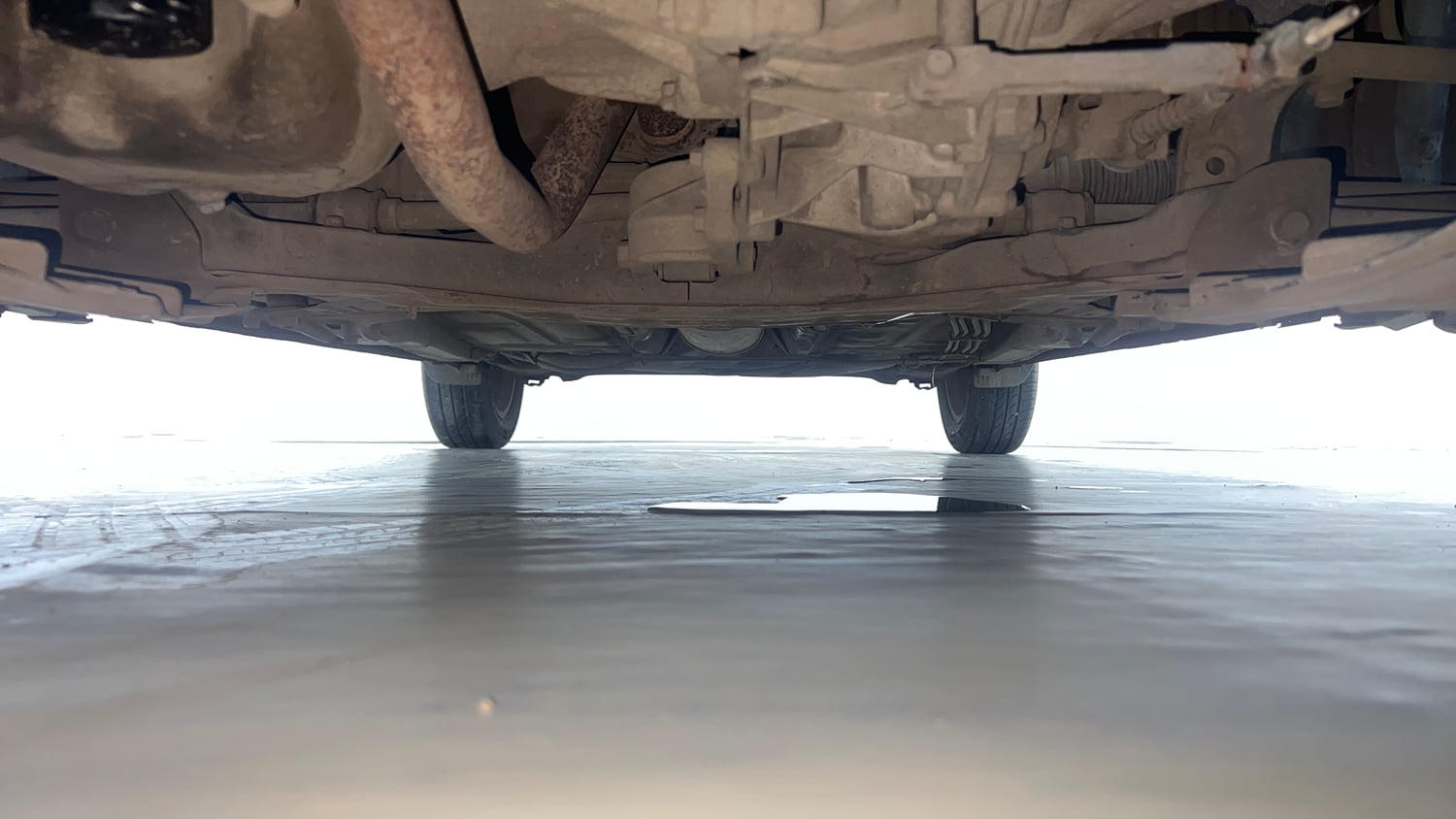 Used 2017 Maruti Suzuki Dzire ZXi Plus Petrol Manual extra FRONT LEFT UNDERBODY VIEW