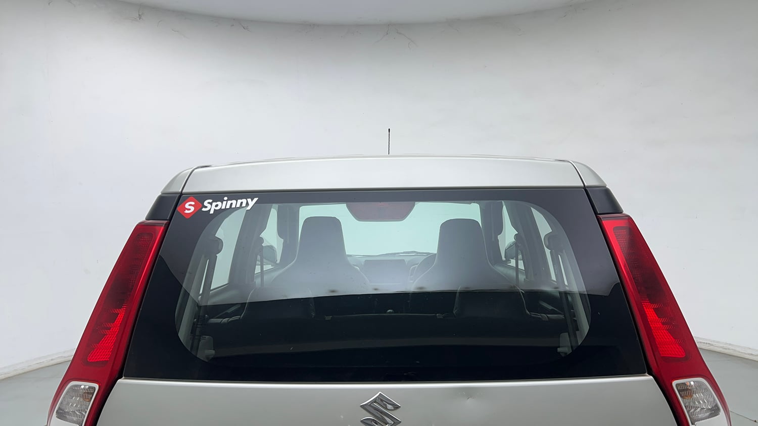 Used 2022 Maruti Suzuki Wagon R 1.0 LXi (O) 1.0 Petrol Manual exterior BACK WINDSHIELD VIEW