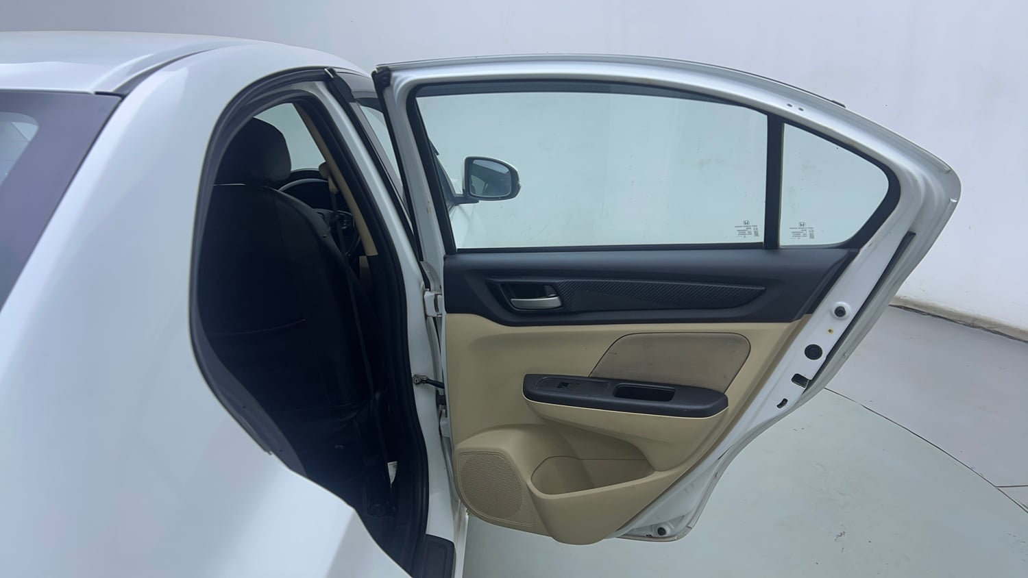 Used 2020 Honda Amaze 1.2 VX MT Petrol Petrol Manual interior RIGHT REAR DOOR OPEN VIEW