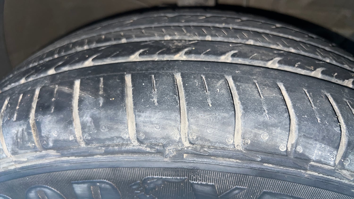 Used 2019 Hyundai Creta SX 1.6 Petrol Petrol Manual tyres RIGHT FRONT TYRE TREAD VIEW