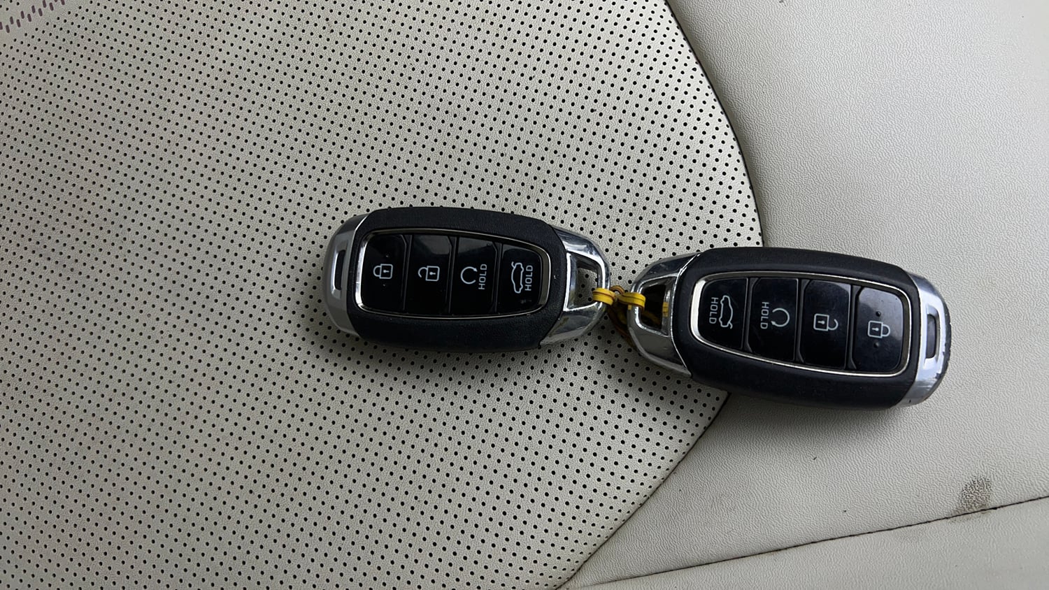 Used 2023 Hyundai Verna SX (O) 1.5 Petrol IVT Petrol Automatic extra CAR KEY VIEW