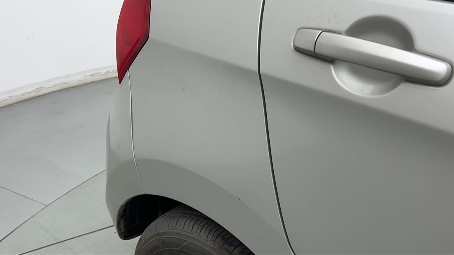 Used 2017 Maruti Suzuki Celerio ZXi AMT Petrol Automatic dents MINOR SCRATCH