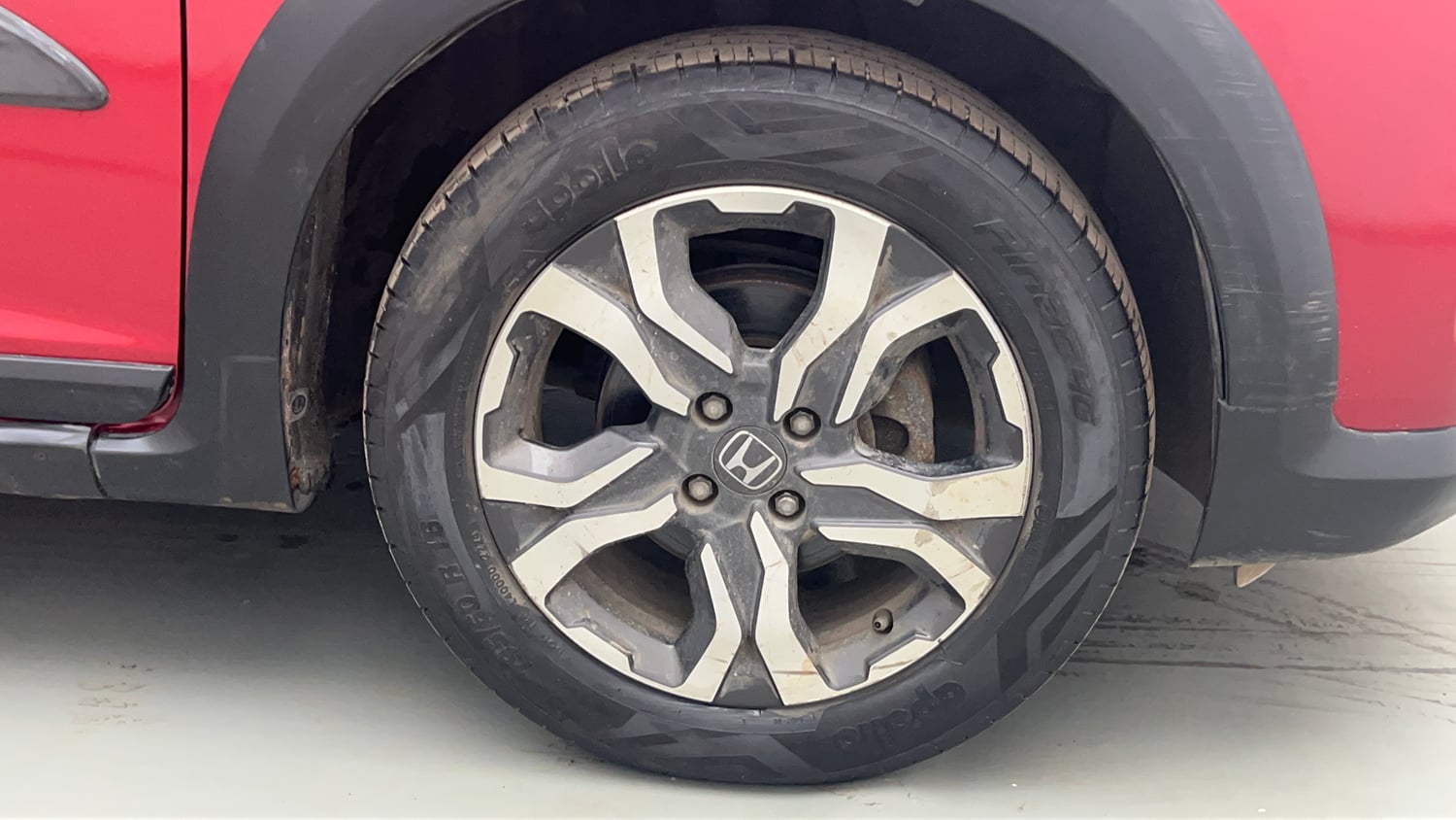 Used 2019 Honda WR-V VX MT Petrol Petrol Manual tyres RIGHT FRONT TYRE RIM VIEW