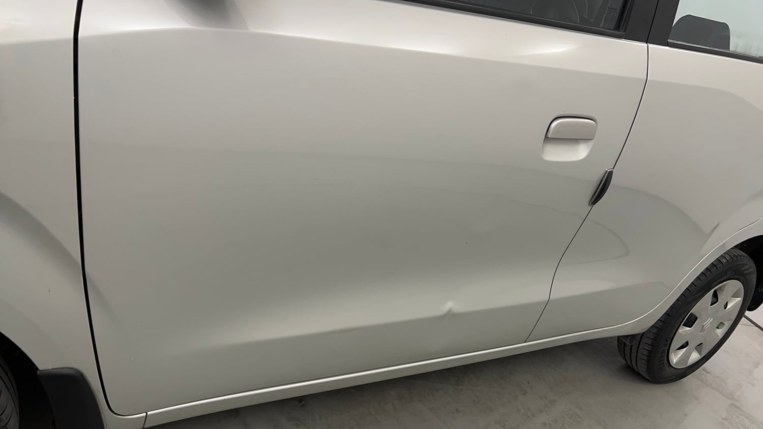 Used 2019 Maruti Suzuki Wagon R VXi 1.2 Petrol Manual dents MINOR DENT