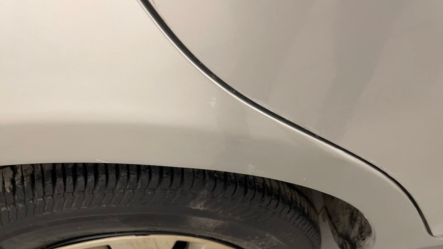 Used 2014 Maruti Suzuki Swift VXi Petrol Manual dents MINOR DENT