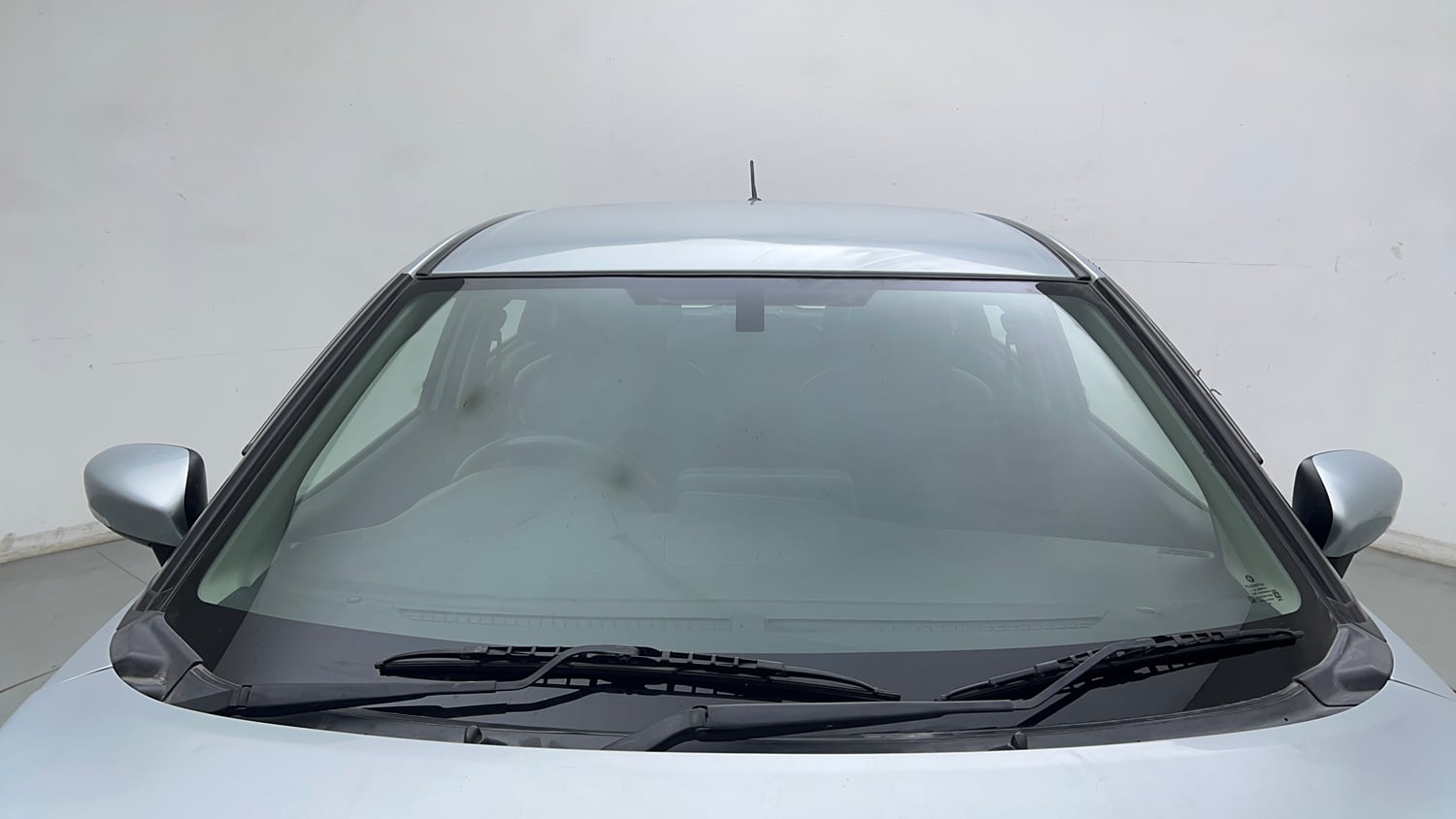 Used 2024 Maruti Suzuki Baleno Zeta MT Petrol Manual exterior FRONT WINDSHIELD VIEW