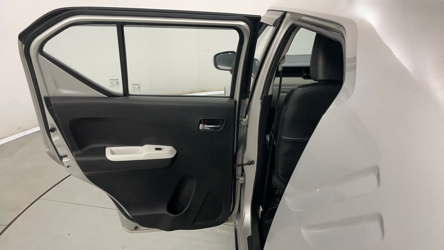 Used 2022 Maruti Suzuki Ignis Zeta 1.2 MT Petrol Manual interior LEFT REAR DOOR OPEN VIEW