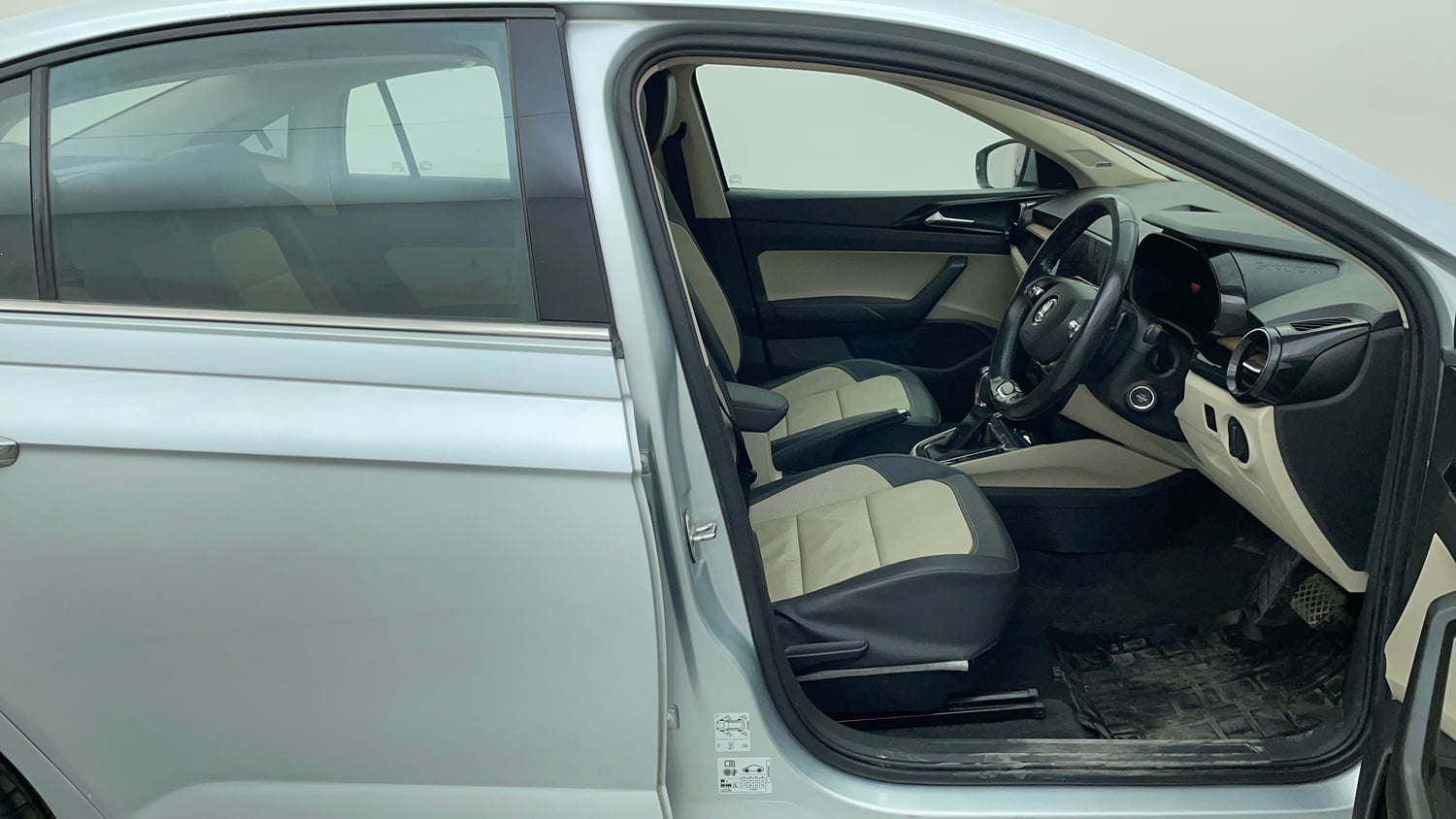 Used 2022 Skoda Slavia Style 1.0L TSI AT Petrol Automatic interior RIGHT SIDE FRONT DOOR CABIN VIEW