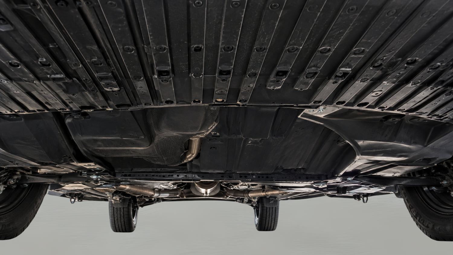 Used 2017 Maruti Suzuki Ciaz Delta 1.4 MT Petrol Manual extra FRONT LEFT UNDERBODY VIEW