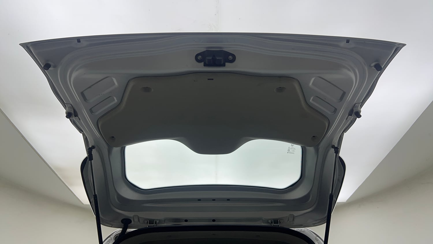 Used 2020 Renault Triber RXL Petrol Manual interior DICKY DOOR OPEN VIEW