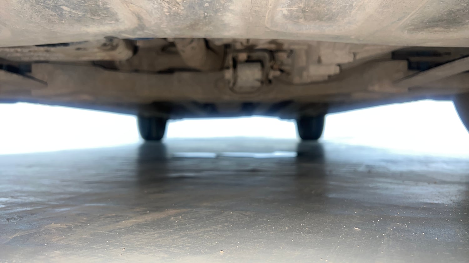 Used 2021 Hyundai Verna SX (O) 1.0 Turbo DCT Petrol Automatic extra FRONT LEFT UNDERBODY VIEW