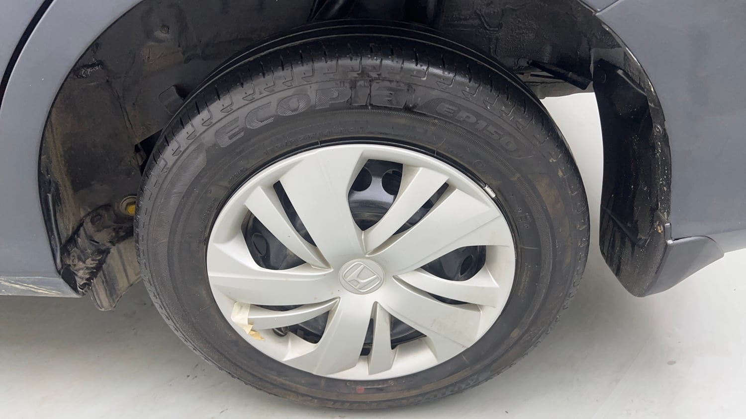 Used 2022 Honda Amaze S MT 1.2 Petrol Petrol Manual tyres LEFT REAR TYRE RIM VIEW