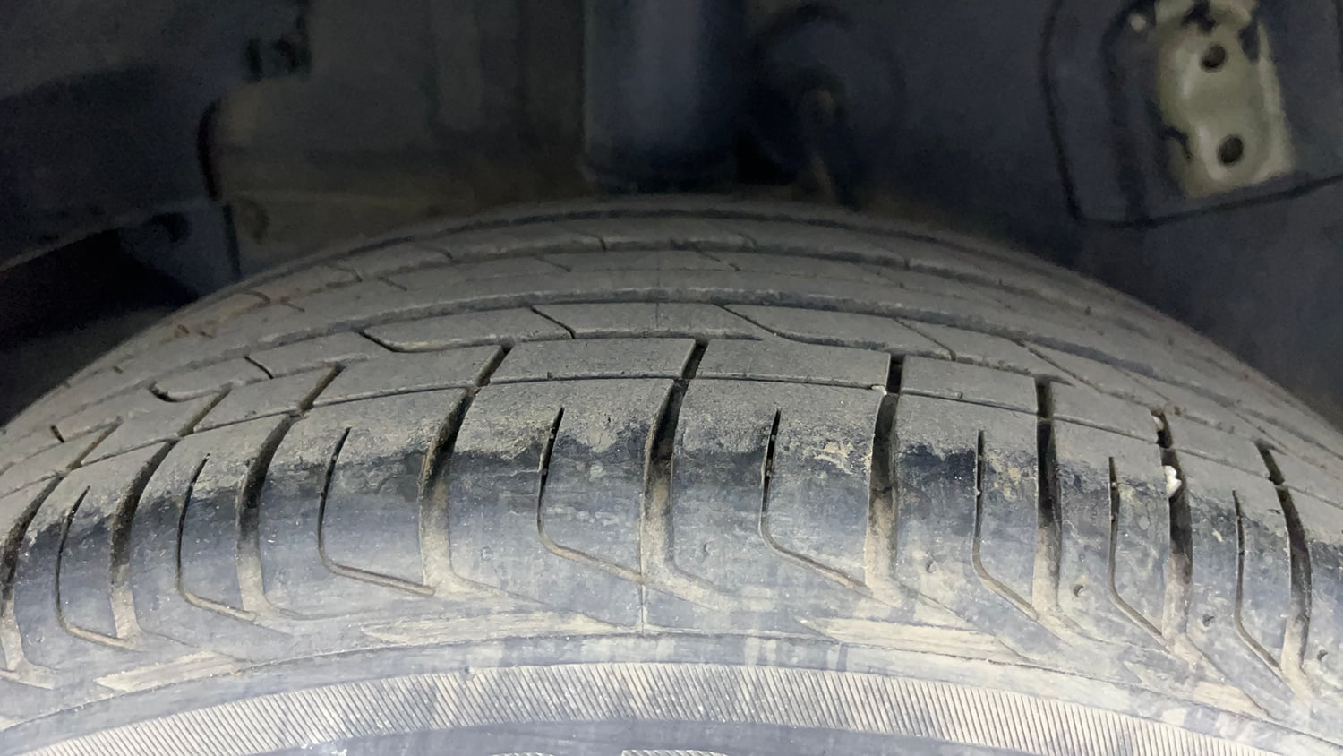 Used 2022 Tata Nexon XZ Plus (Premium) Petrol Manual tyres RIGHT REAR TYRE TREAD VIEW