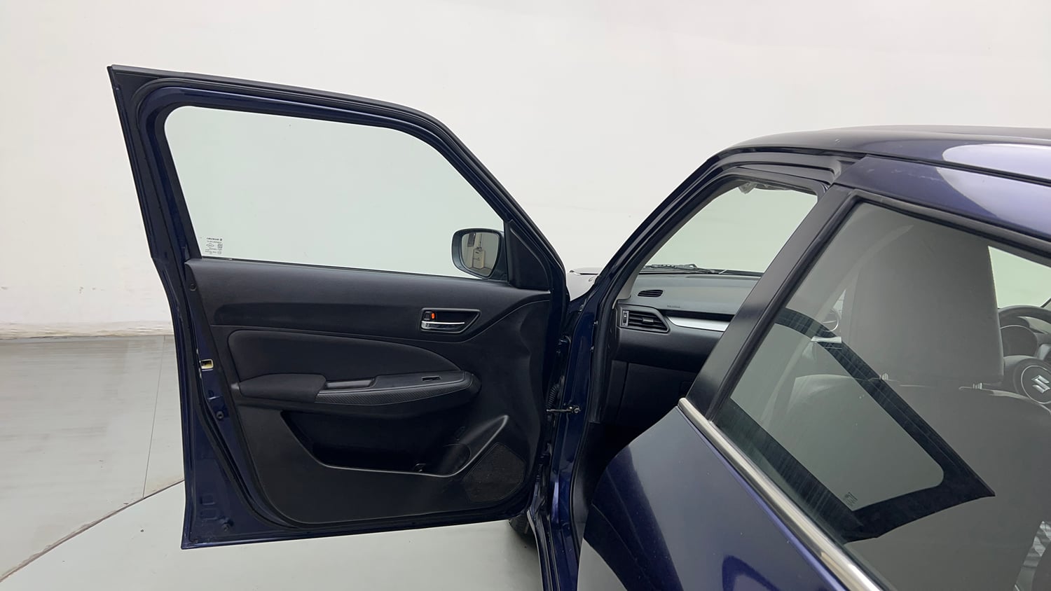 Used 2022 Maruti Suzuki Swift VXi Petrol Manual interior LEFT FRONT DOOR OPEN VIEW