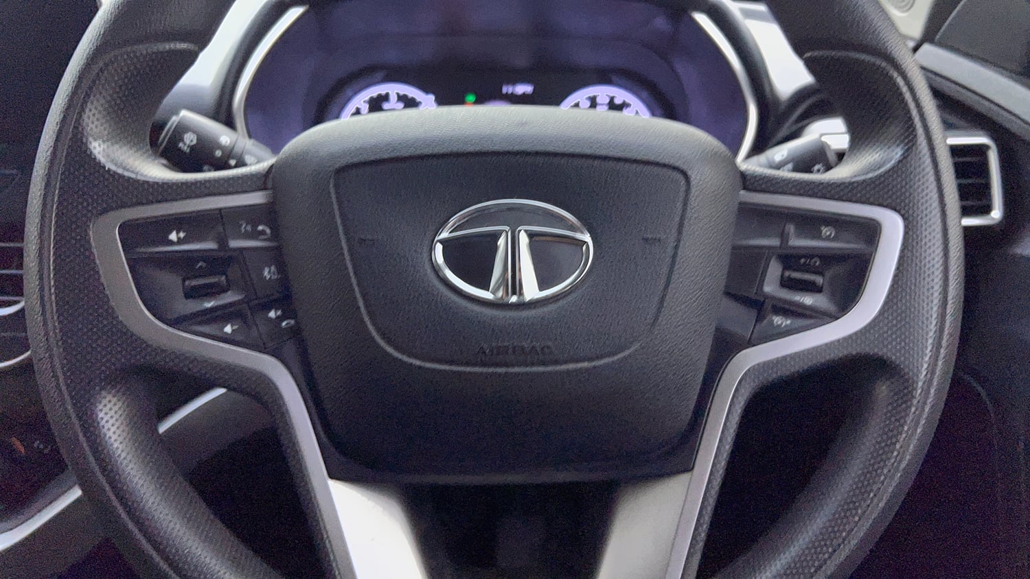 Used 2022 Tata Harrier XT Diesel Manual top_features Airbags