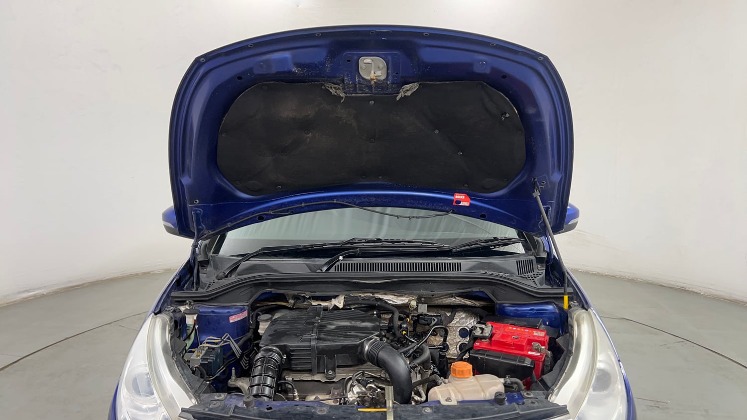 Used 2014 Tata Zest XM Petrol Petrol Manual engine ENGINE & BONNET OPEN FRONT VIEW