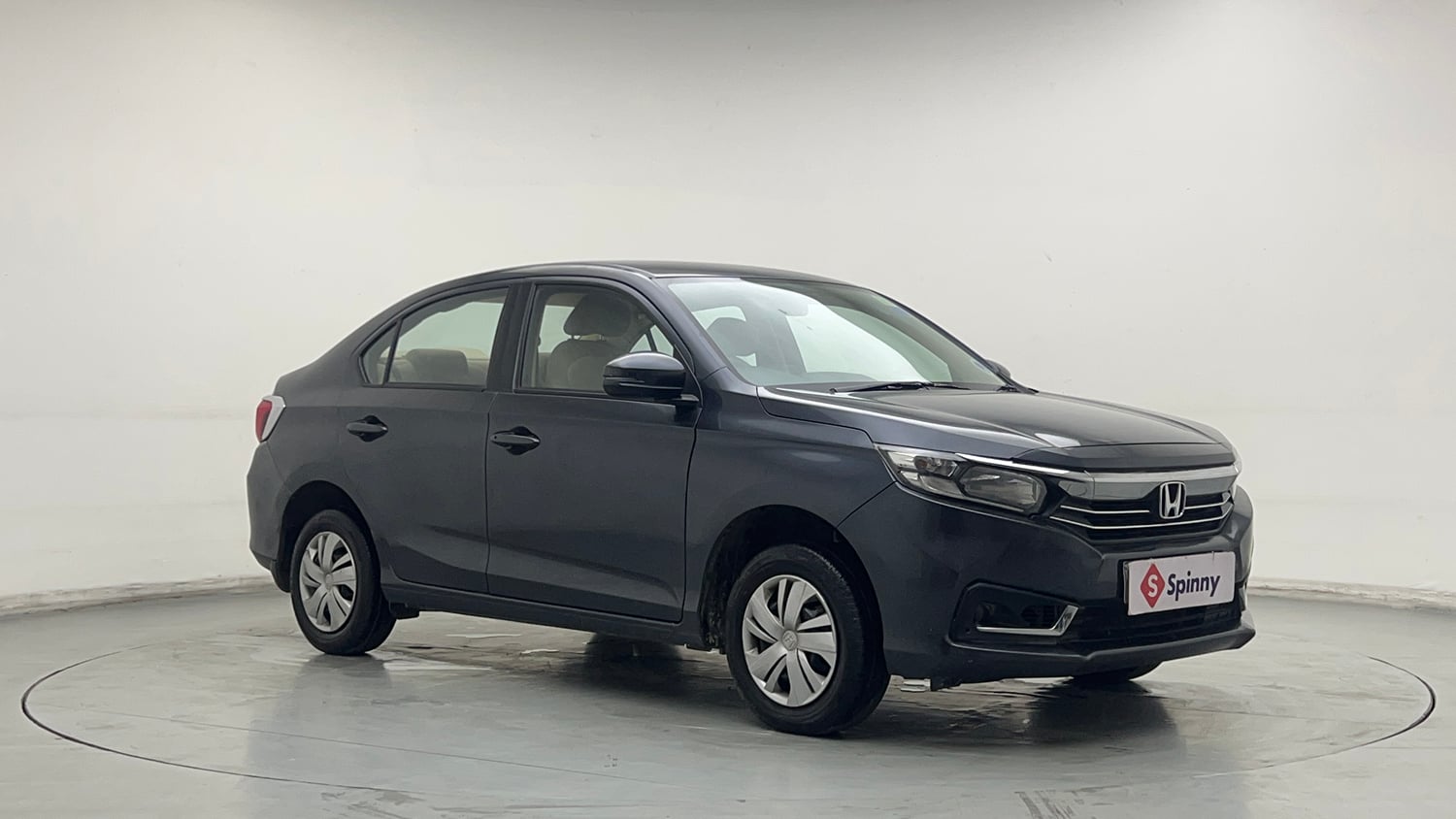 Used 2022 Honda Amaze S MT 1.2 Petrol Petrol Manual exterior RIGHT FRONT CORNER VIEW