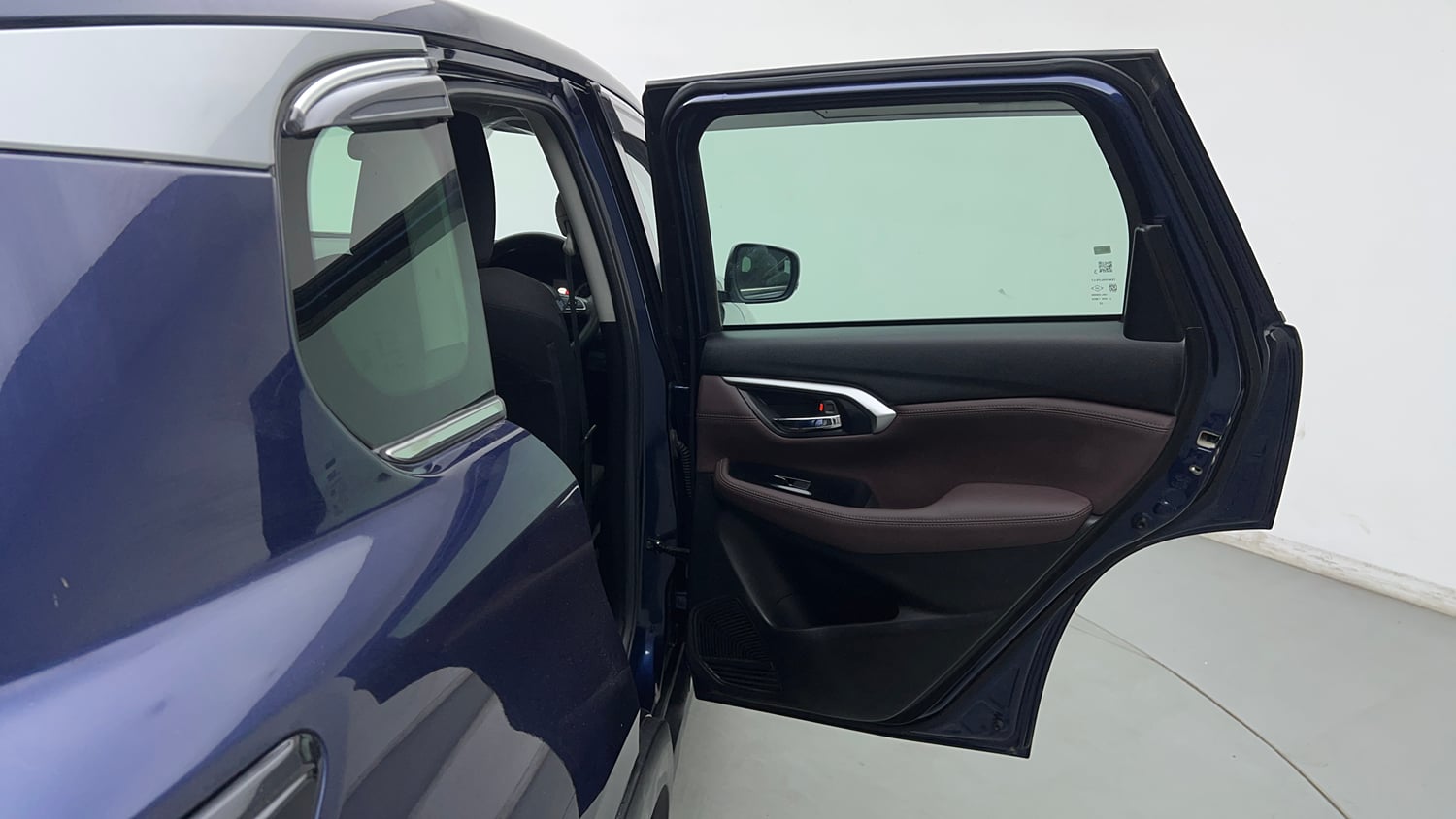 Used 2024 Maruti Suzuki Grand Vitara Zeta Smart Hybrid Petrol Manual interior RIGHT REAR DOOR OPEN VIEW