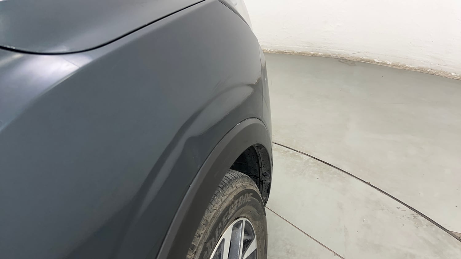 Used 2023 Mahindra XUV 300 W8 (O) 1.2 Petrol AMT Petrol Automatic dents MINOR SCRATCH