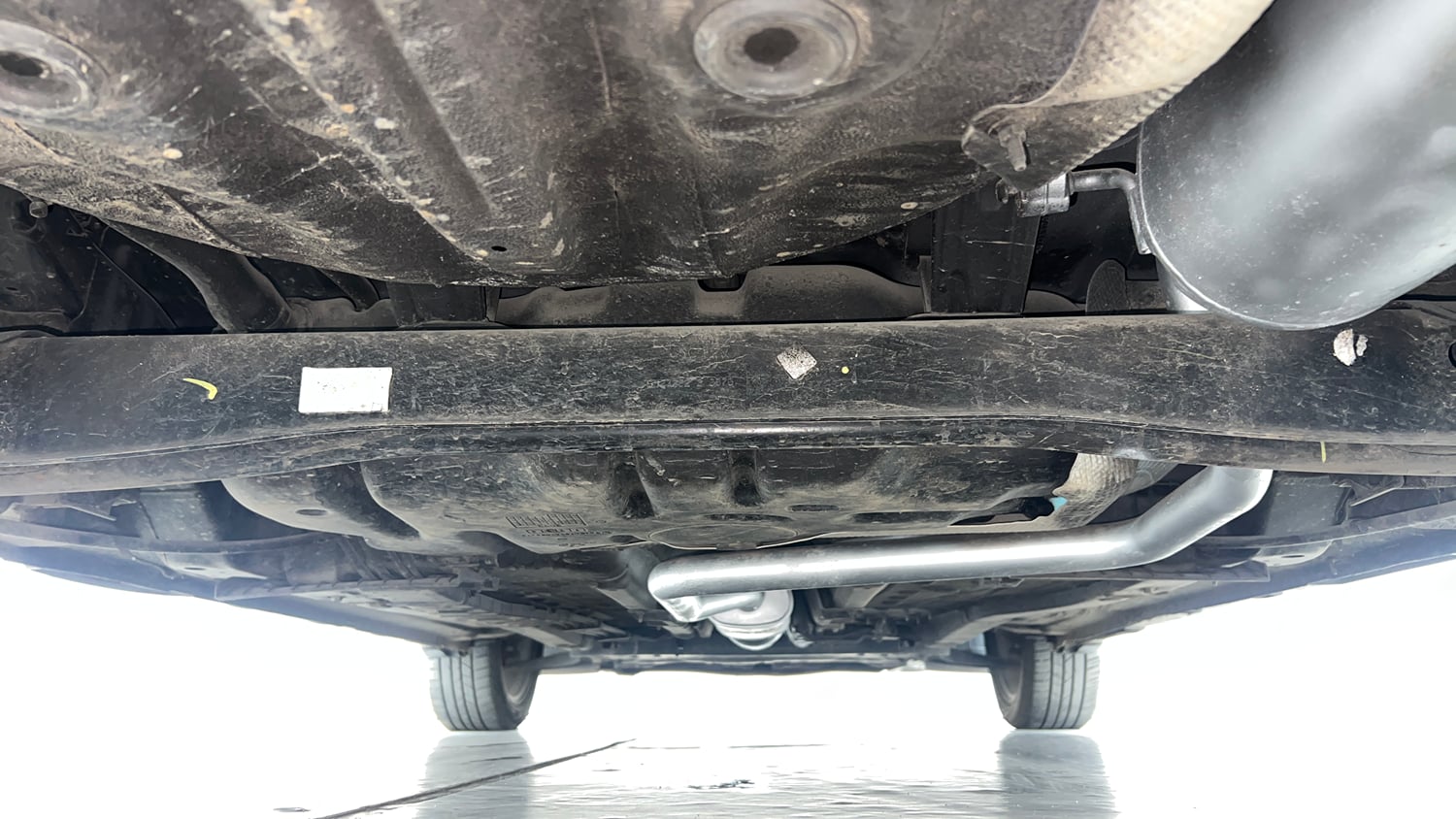 Used 2023 Hyundai New i20 Asta (O) 1.0 Turbo DCT Petrol Automatic extra REAR UNDERBODY VIEW (TAKEN FROM REAR)