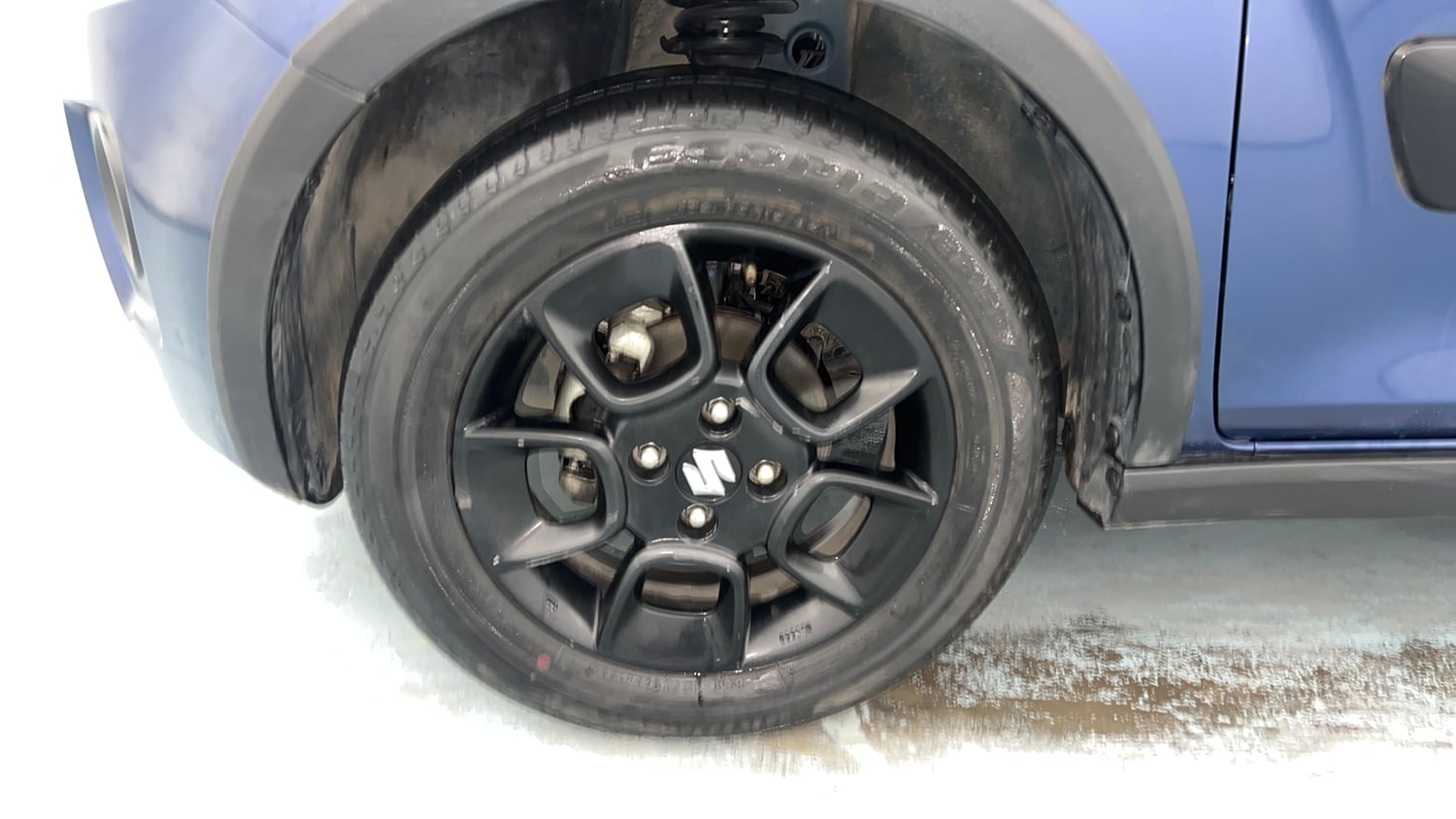 Used 2022 Maruti Suzuki Ignis Alpha 1.2 MT Petrol Manual tyres LEFT FRONT TYRE RIM VIEW