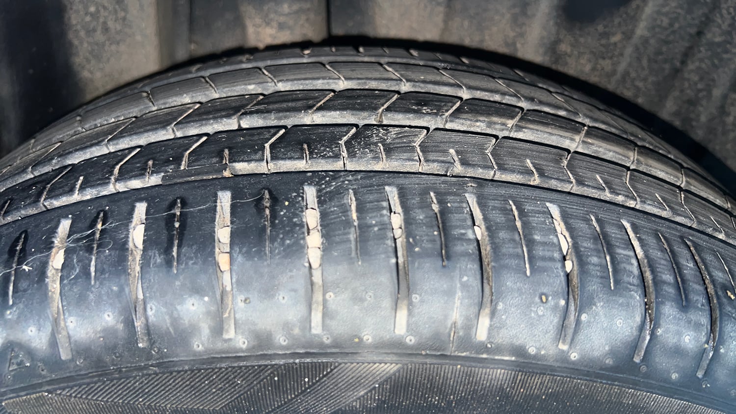 Used 2023 Maruti Suzuki Baleno Alpha MT Petrol Manual tyres RIGHT REAR TYRE TREAD VIEW
