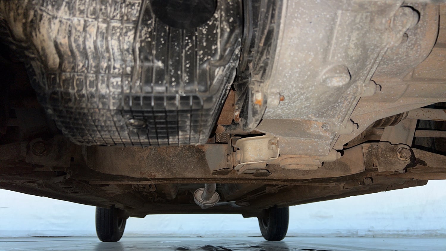 Used 2021 Datsun Redi-GO T(O) 1.0 AMT Petrol Automatic extra FRONT LEFT UNDERBODY VIEW