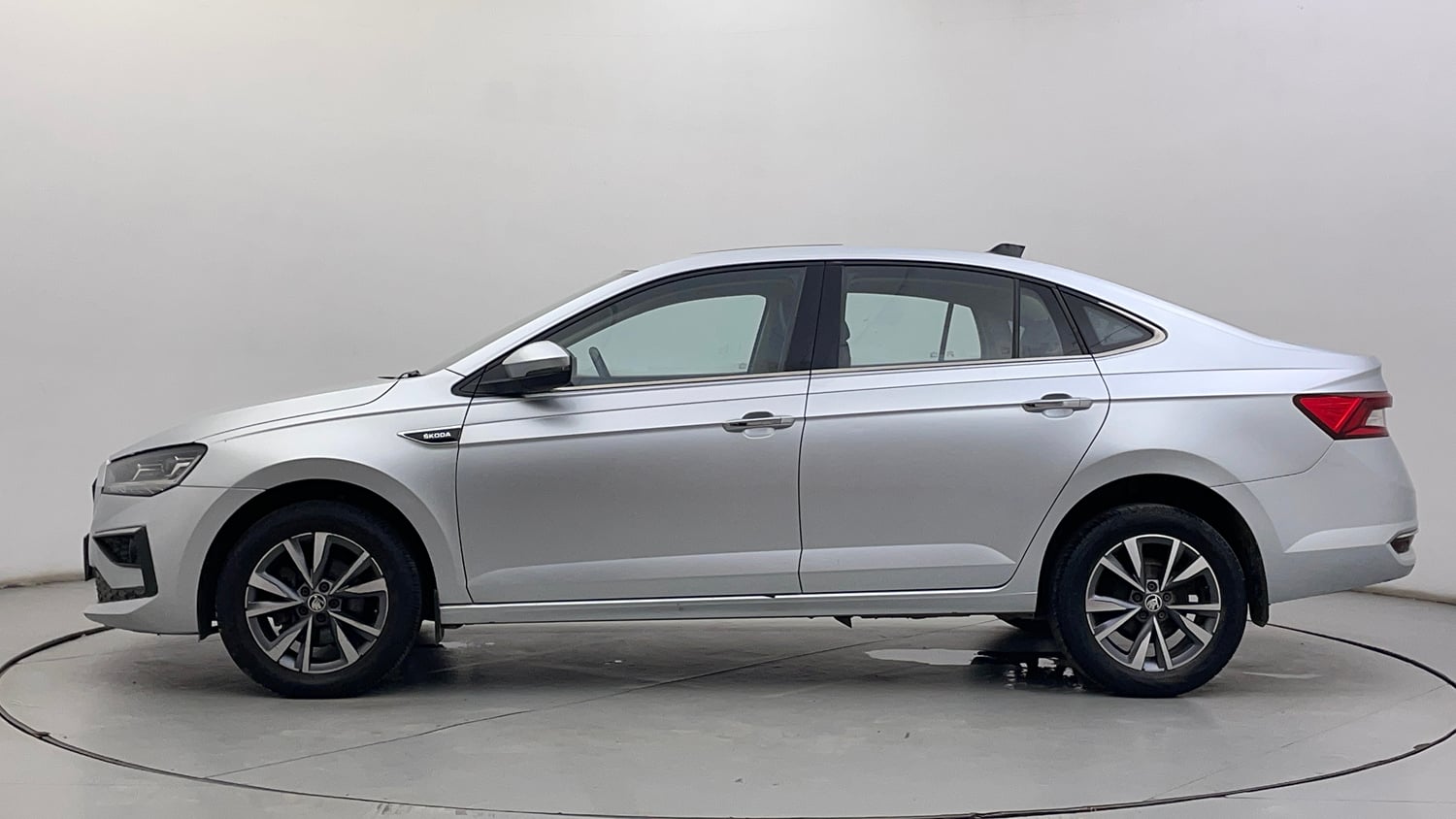 Used 2022 Skoda Slavia Style 1.0L TSI AT Petrol Automatic exterior LEFT SIDE VIEW