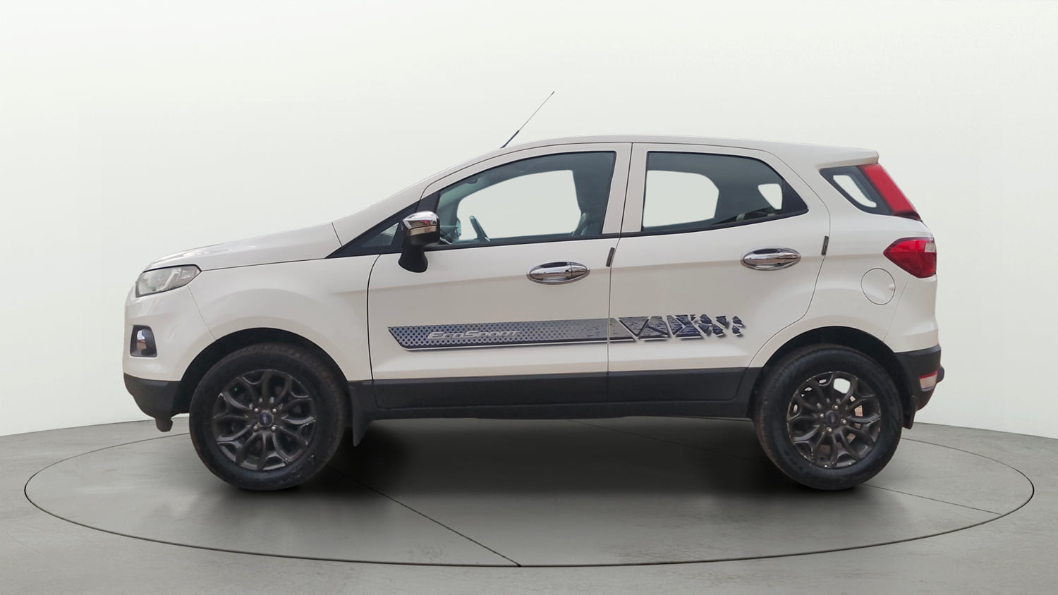 Used 2017 Ford EcoSport Ambiente 1.5L TDCi Diesel Manual exterior LEFT SIDE VIEW