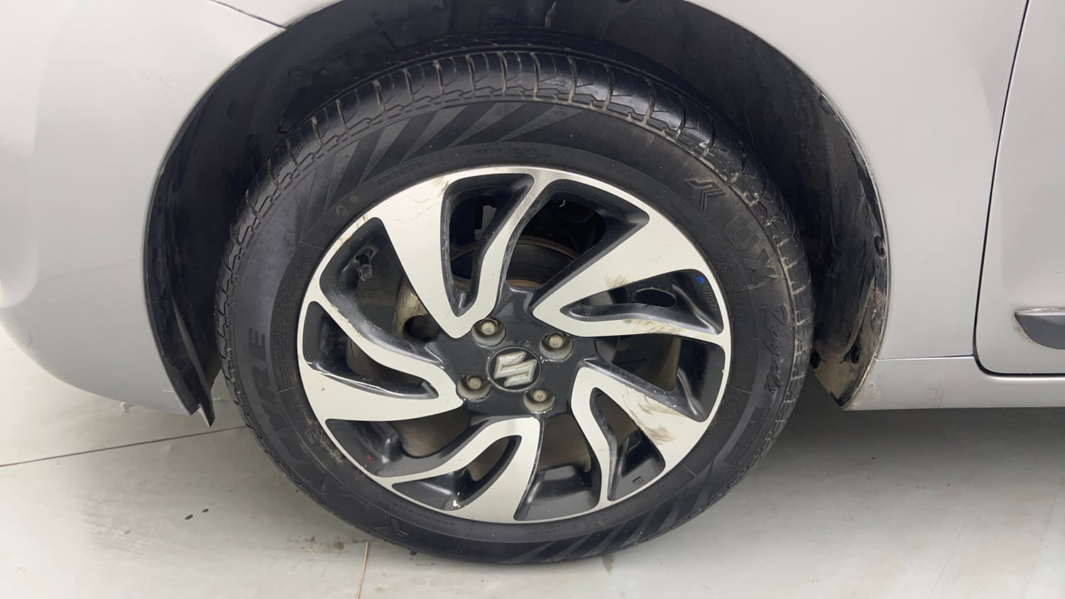 Used 2019 Maruti Suzuki Baleno Zeta Automatic Petrol Automatic tyres LEFT FRONT TYRE RIM VIEW