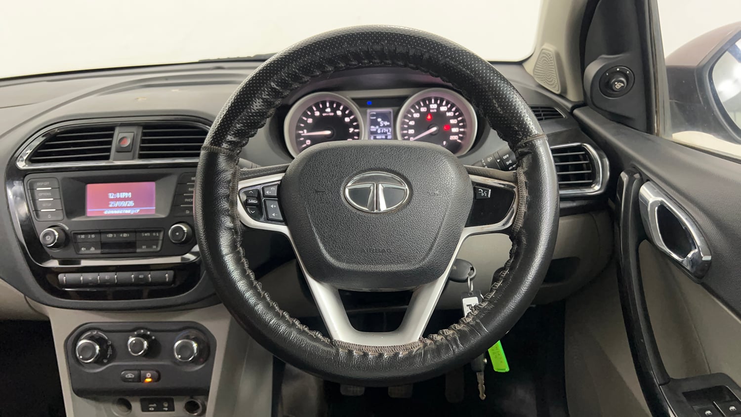 Used 2017 Tata Tiago Revotron XZ Petrol Manual interior STEERING VIEW