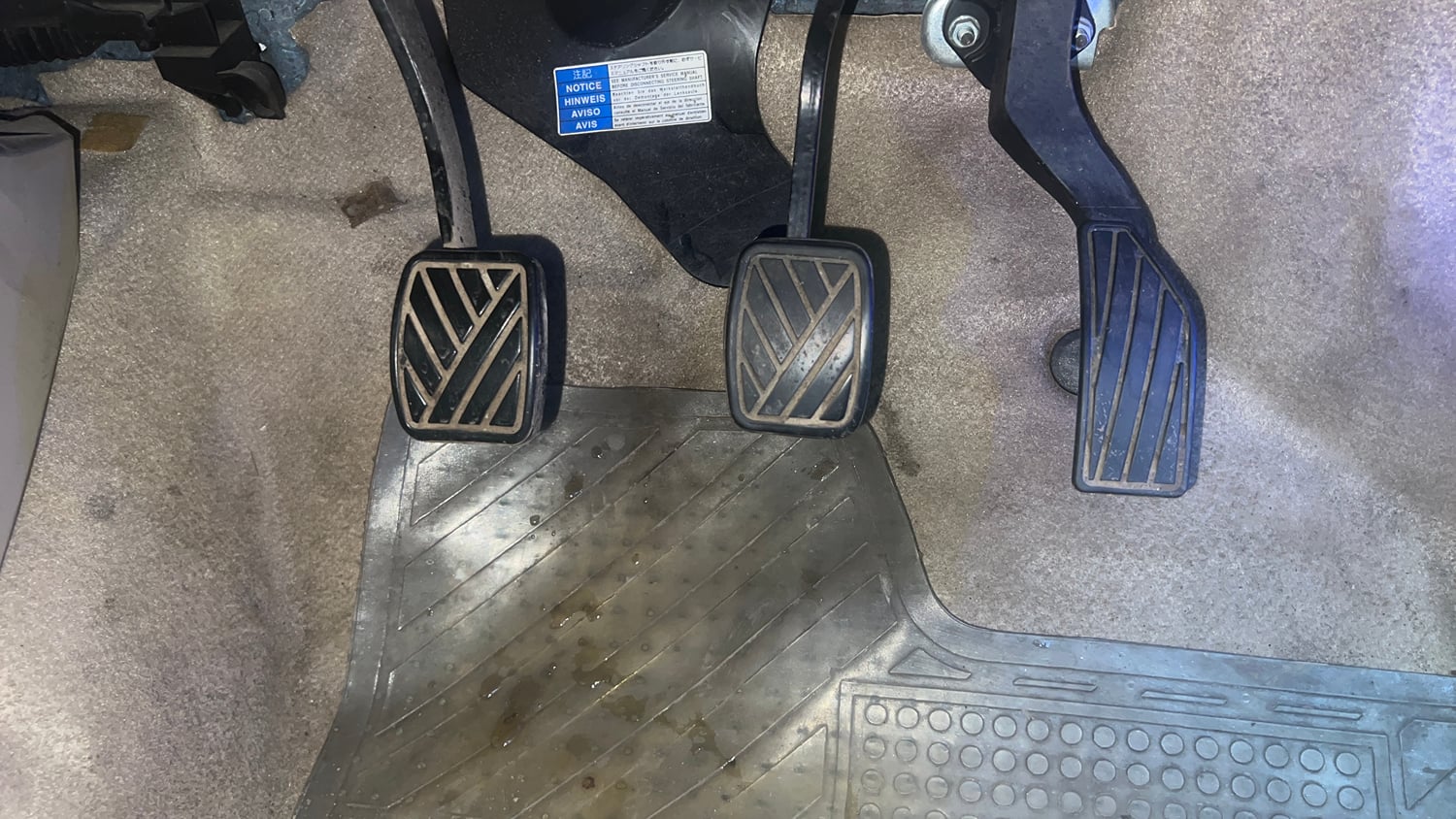 Used 2016 Maruti Suzuki Ertiga ZXI+ Petrol Manual interior PEDALS VIEW