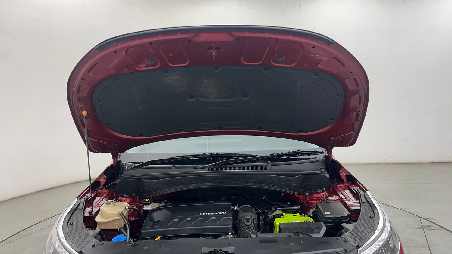 Used 2022 Kia Seltos GTX Plus 1.4 Petrol Manual engine ENGINE & BONNET OPEN FRONT VIEW
