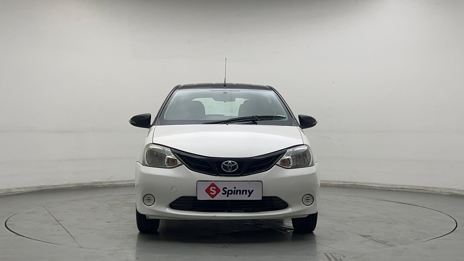 Used 2016 Toyota Etios Liva V Petrol Manual exterior FRONT VIEW
