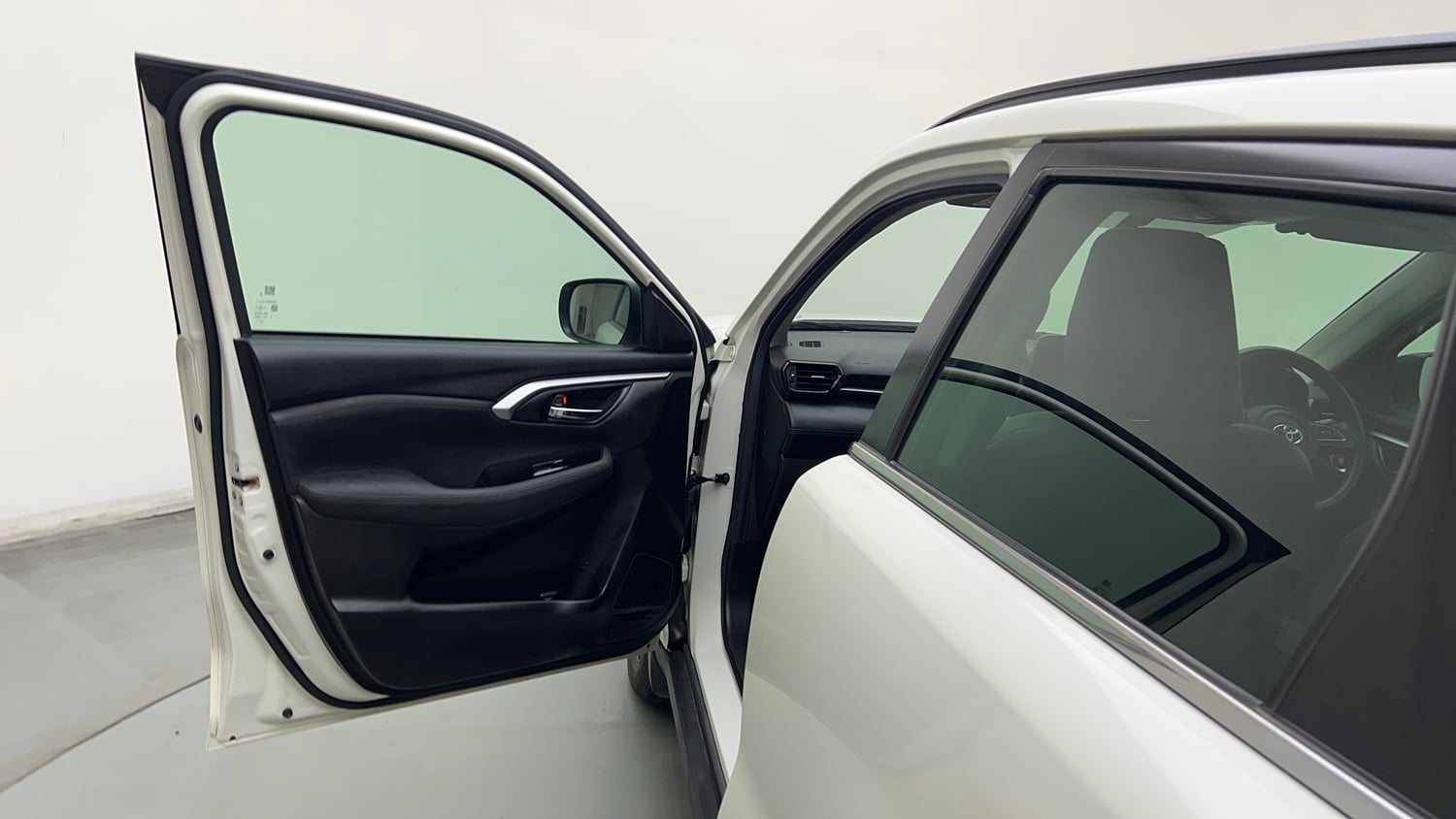 Used 2024 Toyota Urban Cruiser Hyryder V AT NeoDrive Petrol Automatic interior LEFT FRONT DOOR OPEN VIEW