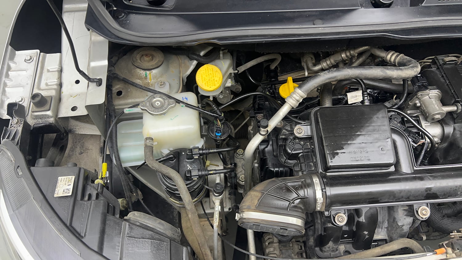 Used 2020 Renault Triber RXL Petrol Manual engine ENGINE RIGHT SIDE VIEW