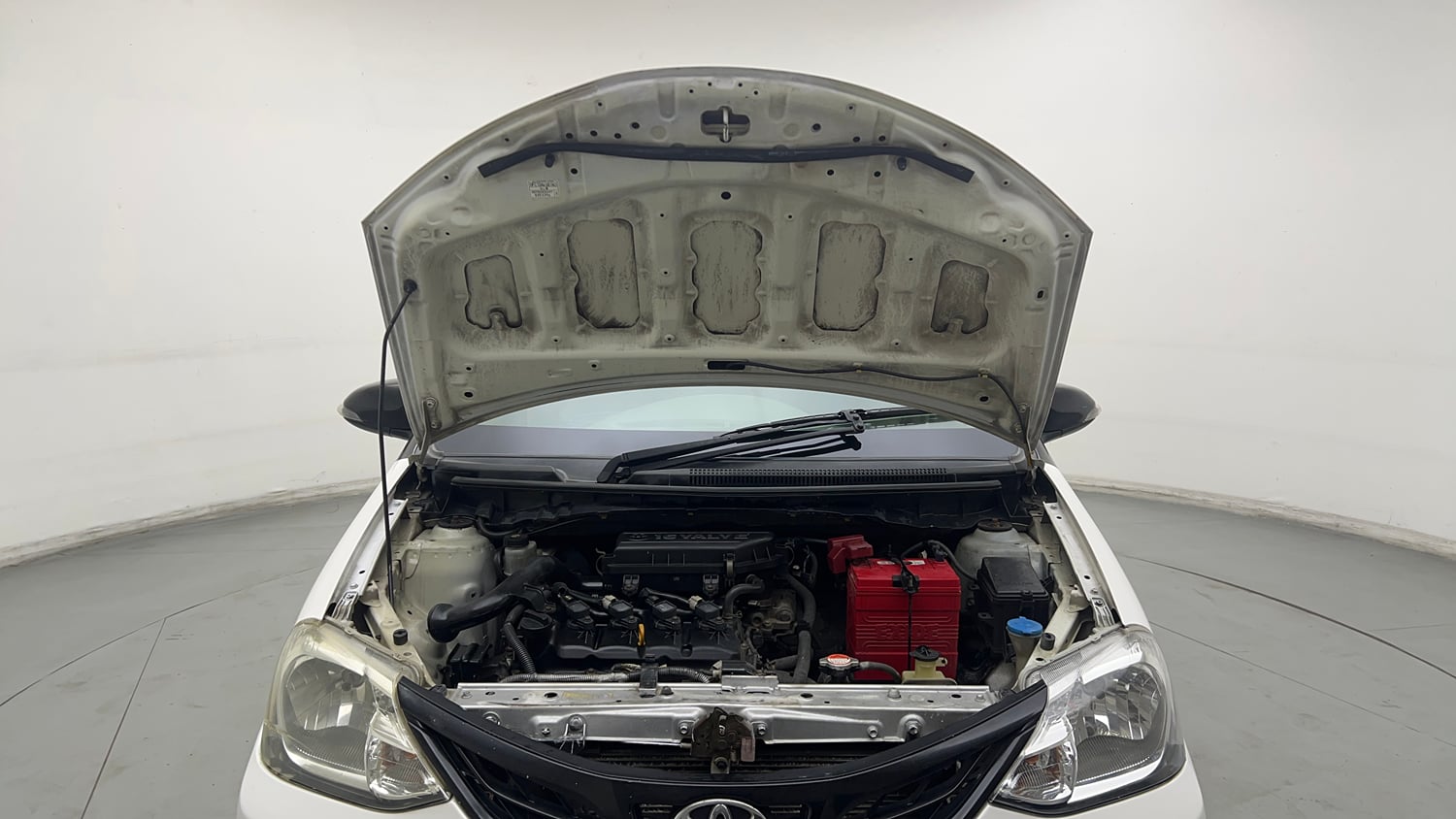 Used 2016 Toyota Etios Liva V Petrol Manual engine ENGINE & BONNET OPEN FRONT VIEW