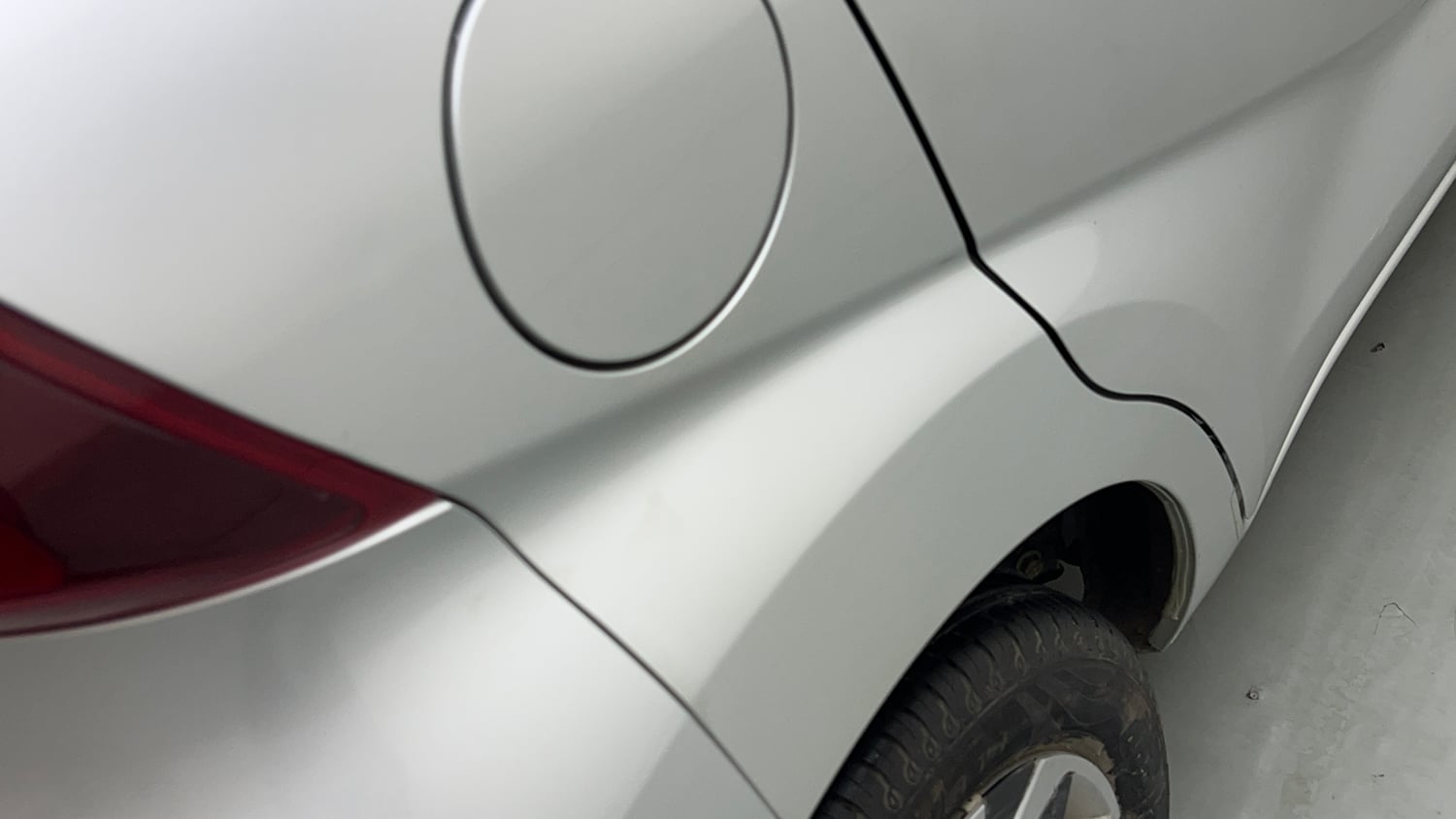 Used 2021 Datsun Redi-GO T(O) 1.0 AMT Petrol Automatic dents MINOR SCRATCH