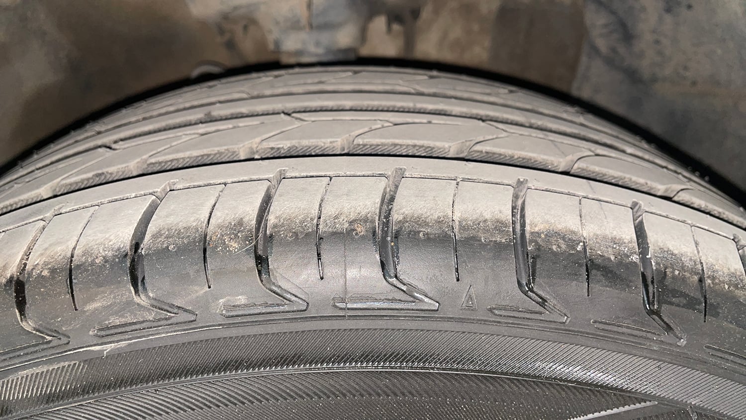 Used 2014 Hyundai Elite i20 Asta 1.2 Petrol Manual tyres RIGHT FRONT TYRE TREAD VIEW