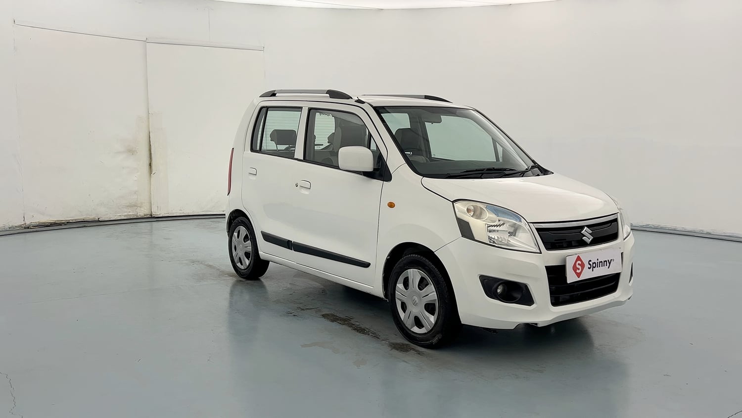 Used 2017 Maruti Suzuki Wagon R 1.0 VXI Petrol + CNG (Outside Fitted) Cng Manual exterior RIGHT FRONT CORNER VIEW