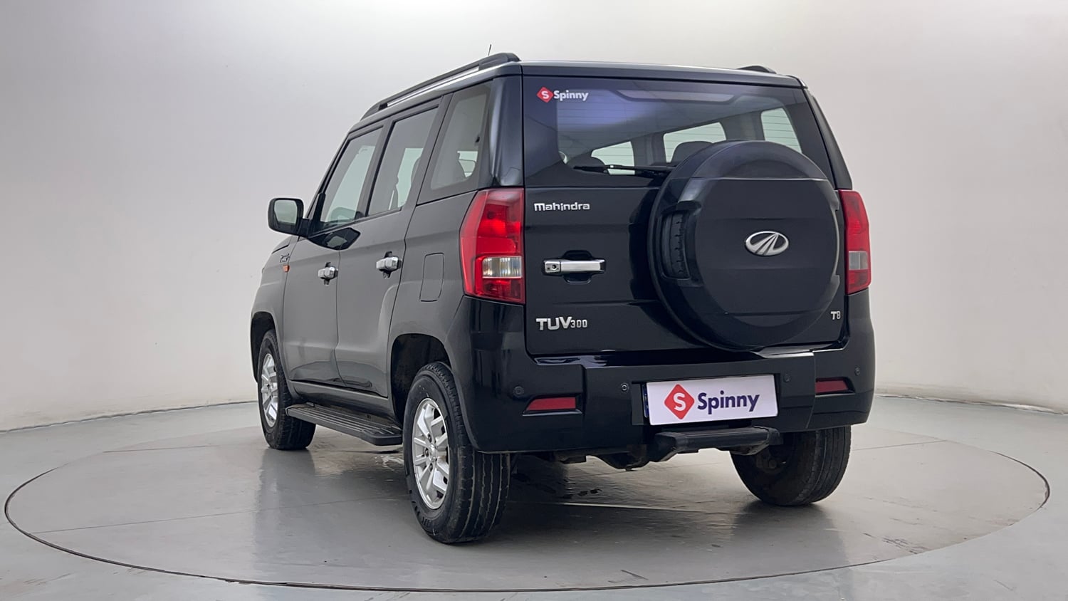 Used 2016 Mahindra TUV300 T8 mHAWK100 Diesel Manual exterior LEFT REAR CORNER VIEW