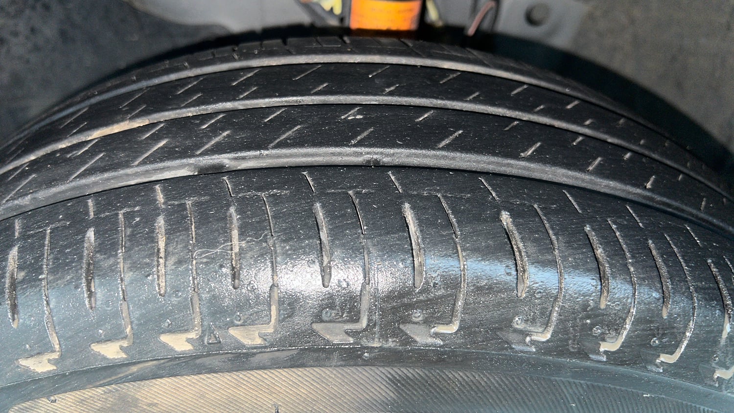 Used 2022 Honda Amaze S MT 1.2 Petrol Petrol Manual tyres LEFT FRONT TYRE TREAD VIEW