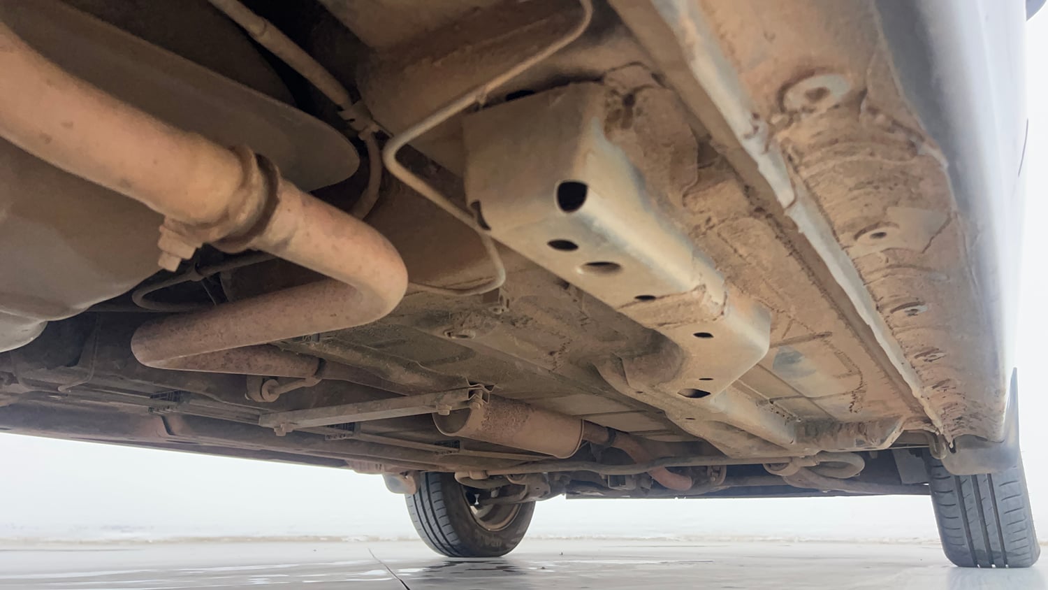 Used 2017 Tata Tiago Revotron XZ Petrol Manual extra REAR RIGHT UNDERBODY VIEW