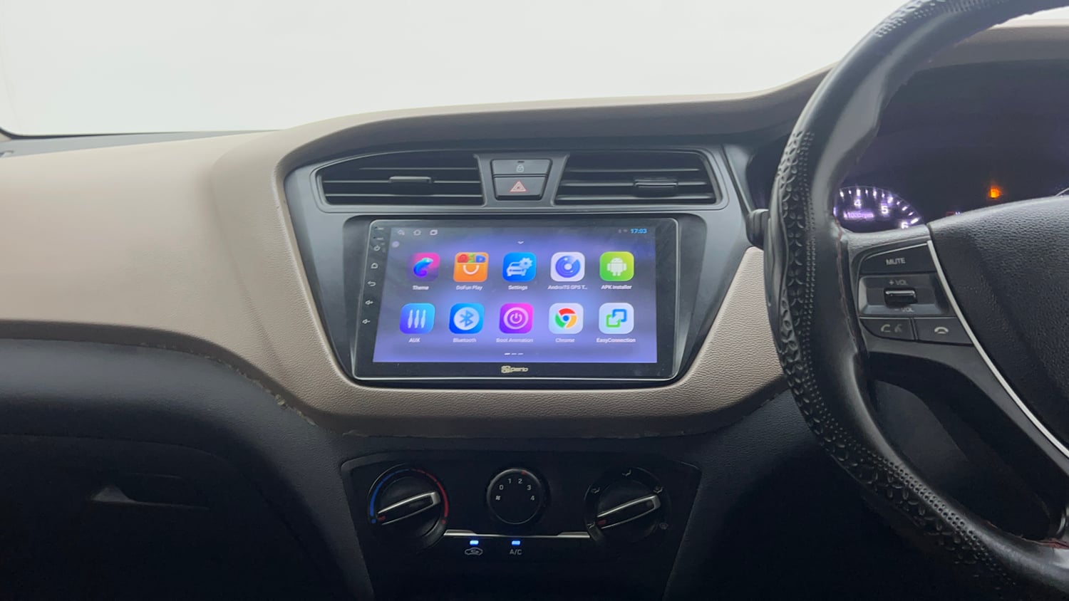 Used 2018 Hyundai Elite i20 Magna Executive 1.2 Petrol Manual top_features Integrated (in-dash) music system