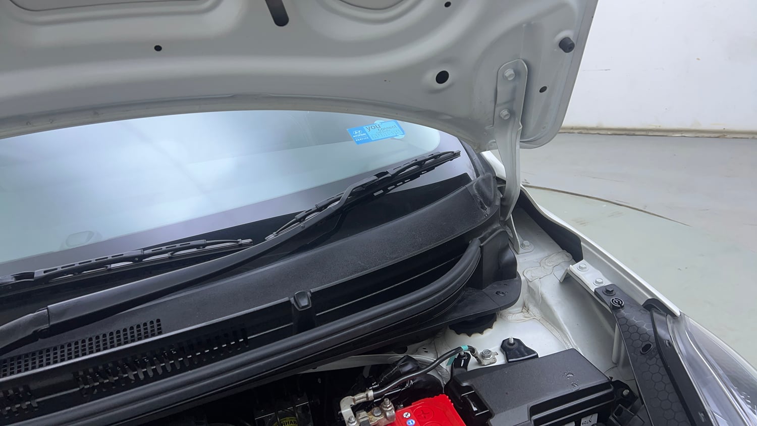 Used 2022 Hyundai Grand i10 Nios Sportz 1.2 Kappa VTVT Petrol Manual engine ENGINE LEFT SIDE HINGE & APRON VIEW